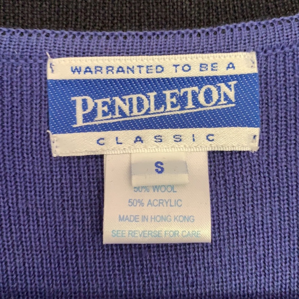 Classic Pendleton Buttoned Cardigan - image 4